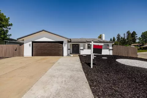 7244 Hayward Dr, Sacramento, CA 95828