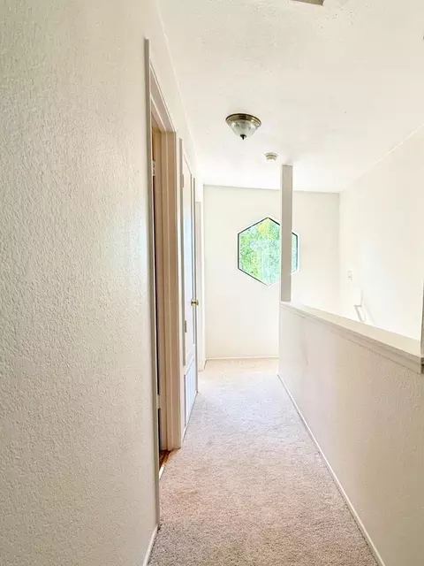 Entry Way - 3101 Peppermill Cir, Pittsburg, CA 94565 photo 4 of 4