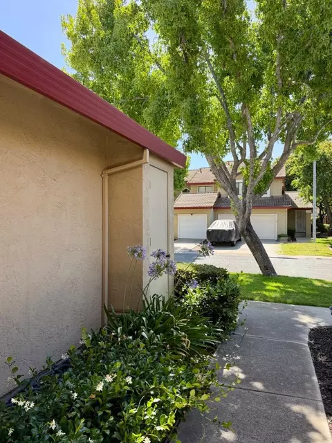 Exterior - 3101 Peppermill Cir, Pittsburg, CA 94565 photo 3 of 9