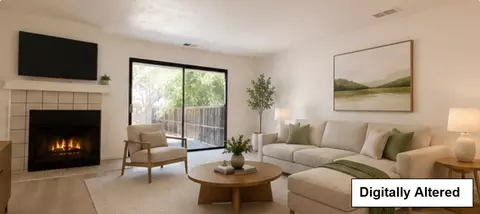 Living - 3101 Peppermill Cir, Pittsburg, CA 94565 photo 2 of 4