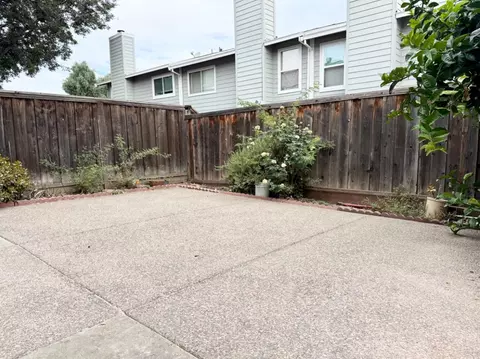 Exterior - 127 Harris Cir, Bay Point, CA 94565 photo 6 of 8