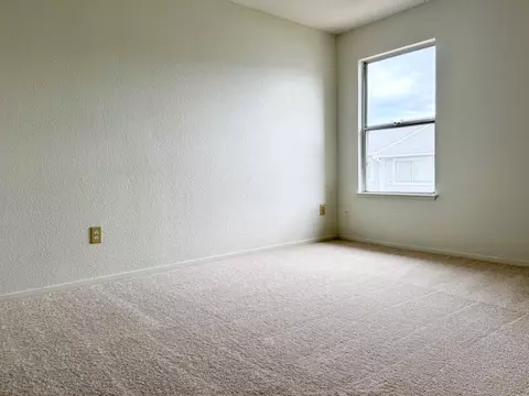 Bedroom - 127 Harris Cir, Bay Point, CA 94565 photo 4 of 5