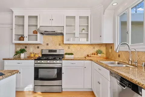Kitchen - 371 Paramount Dr, Millbrae, CA 94030 photo 3 of 4