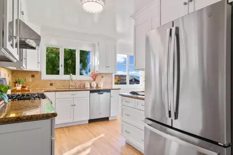 Kitchen - 371 Paramount Dr, Millbrae, CA 94030 photo 2 of 4