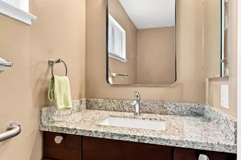 Bath - 2145 Ruby Ave, San Jose, CA 95148 photo 1 of 3