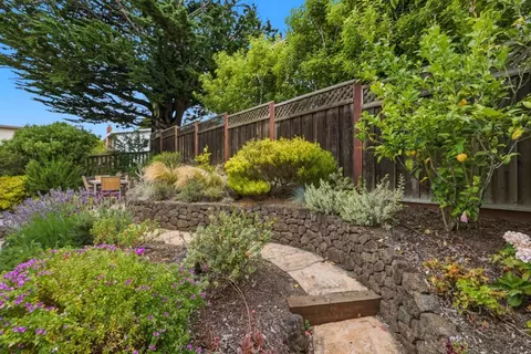 Exterior - 398 San Carlos Ave, El Granada, CA 94018 photo 6 of 7