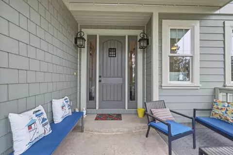 Entry Way - 398 San Carlos Ave, El Granada, CA 94018 photo 1 of 3