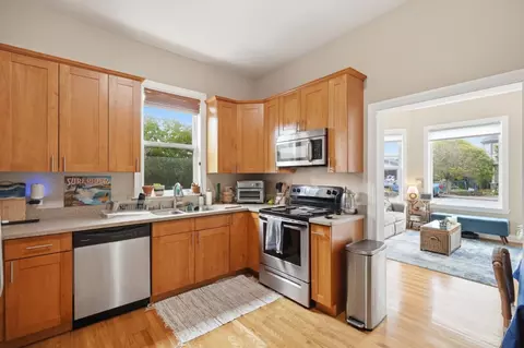 Kitchen - 575 Myrtle St, Half Moon Bay, CA 94019 photo 2 of 4