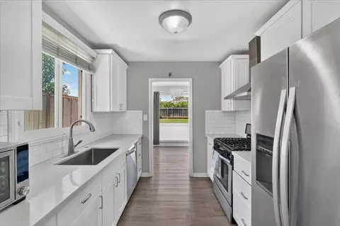 Kitchen - 357 Reata St, Salinas, CA 93906 photo 2 of 4