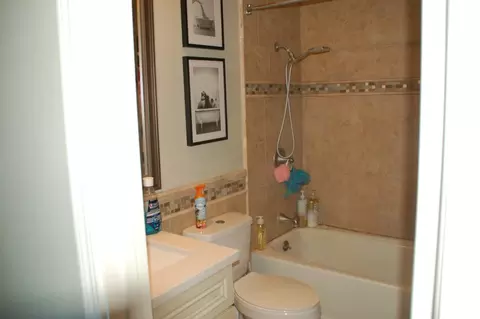 Bath - Shell Ct, Discovery Bay, CA 94505 photo 2 of 3