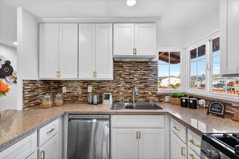Kitchen - 36005 Cherry St, Newark, CA 94560 photo 3 of 7