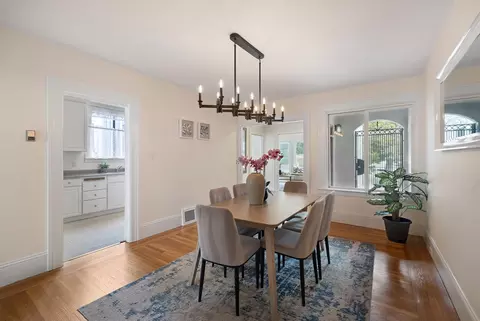 Dining - 2231 14th Ave, San Francisco, CA 94116 photo 3 of 5