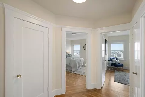 Entry Way - 2231 14th Ave, San Francisco, CA 94116 photo 3 of 4