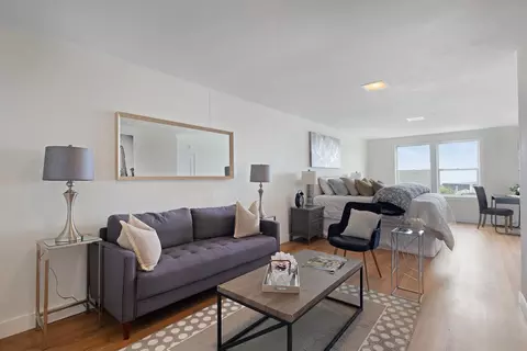 Living - 2231 14th Ave, San Francisco, CA 94116 photo 6 of 6