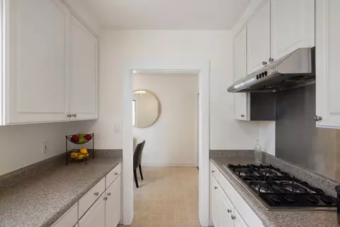 Kitchen - 2231 14th Ave, San Francisco, CA 94116 photo 4 of 4