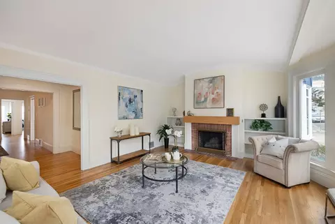 Living - 2231 14th Ave, San Francisco, CA 94116 photo 5 of 6