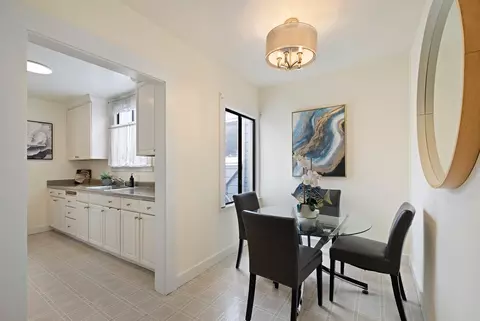 Dining - 2231 14th Ave, San Francisco, CA 94116 photo 4 of 5