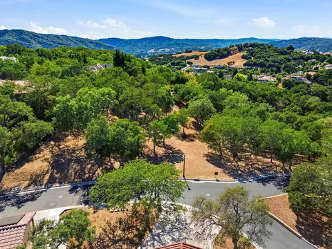8341 Winter Green Ct, Gilroy, CA 95020 photo 10
