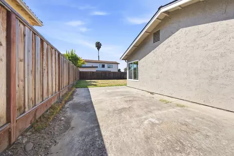 Exterior - 8183 Pebble Beach Ave, Newark, CA 94560 photo 7 of 8