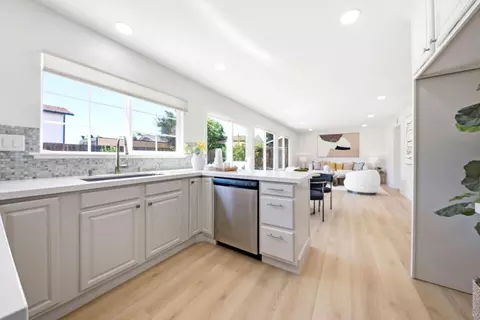 Kitchen - 8183 Pebble Beach Ave, Newark, CA 94560 photo 3 of 4