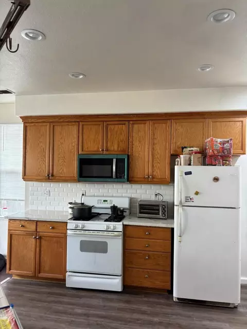 1243 Laurel Park Cir, Manteca, CA 95337 photo 3