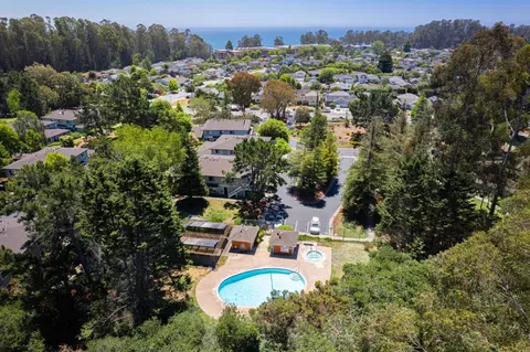 View/Area - 1117 Sutherland Ln 2, Capitola, CA 95010 photo 1 of 5