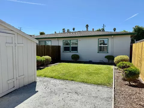 Exterior - 915 Padre Dr, Salinas, CA 93901 photo 4 of 8