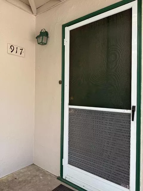 Exterior - 915 Padre Dr, Salinas, CA 93901 photo 6 of 8