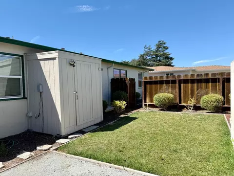 Exterior - 915 Padre Dr, Salinas, CA 93901 photo 7 of 8