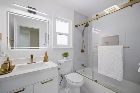 Bath - 587 Chardonnay Dr, Fremont, CA 94539 photo 5 of 5