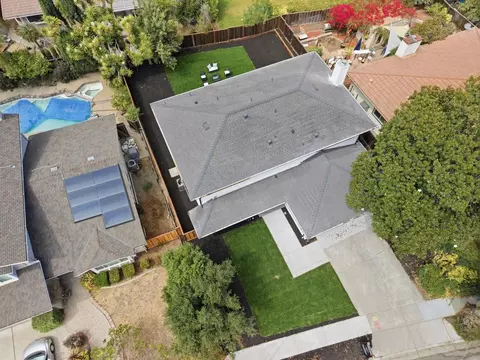 View/Area - 587 Chardonnay Dr, Fremont, CA 94539 photo 4 of 9