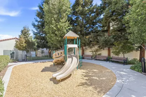 Exterior - 600 S Abel St 505, Milpitas, CA 95035 photo 5 of 9
