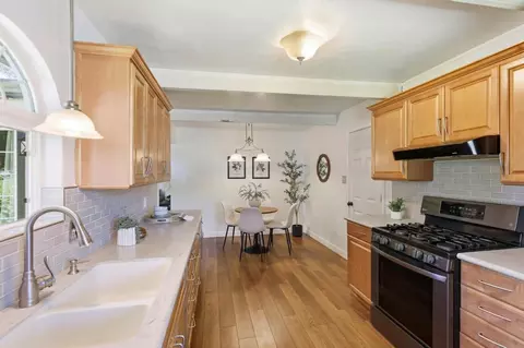 Kitchen - 7070 Hanna St, Gilroy, CA 95020 photo 4 of 4