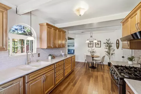 Kitchen - 7070 Hanna St, Gilroy, CA 95020 photo 3 of 4