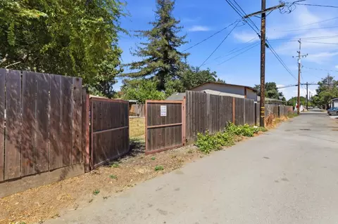 Exterior - 7070 Hanna St, Gilroy, CA 95020 photo 12 of 13