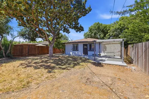 Exterior - 7070 Hanna St, Gilroy, CA 95020 photo 7 of 13