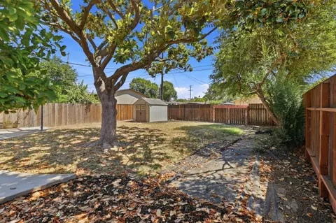 Exterior - 7070 Hanna St, Gilroy, CA 95020 photo 9 of 13