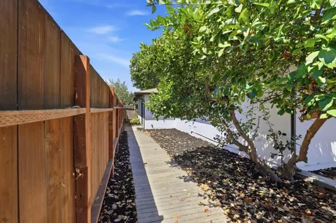 Exterior - 7070 Hanna St, Gilroy, CA 95020 photo 3 of 13