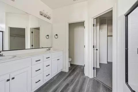 Entry Way - 2965 Bannon Ln, Merced, CA 95348 photo 5 of 7