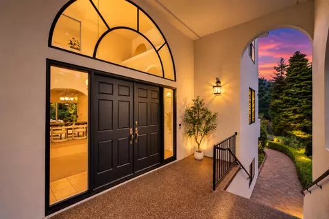 Entry Way - 1523 Perez Dr, Pacifica, CA 94044 photo 1 of 4