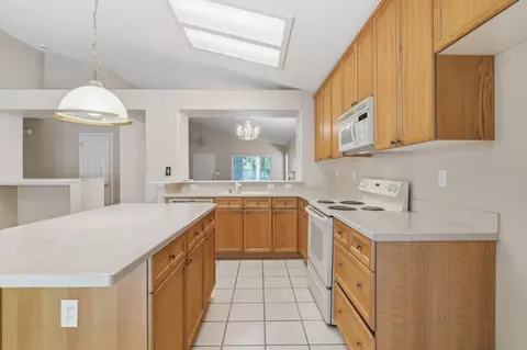 Kitchen - Wimbledon Ct, Modesto, CA 95355 photo 2 of 2