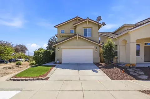701 Vista Montana Dr, Watsonville, CA 95076