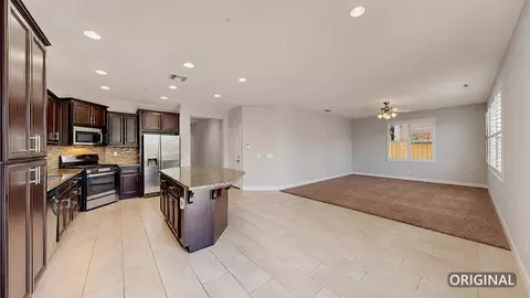 Living - 1282 Violet Way, Turlock, CA 95382 photo 1 of 5