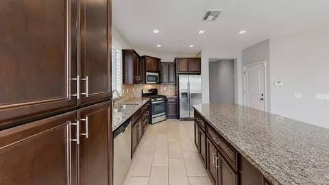 Kitchen - 1282 Violet Way, Turlock, CA 95382 photo 4 of 5