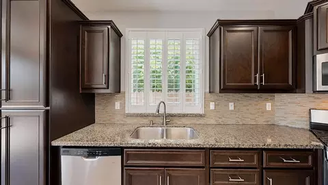 Kitchen - 1282 Violet Way, Turlock, CA 95382 photo 3 of 5