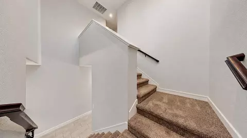 Entry Way - 1282 Violet Way, Turlock, CA 95382 photo 3 of 5