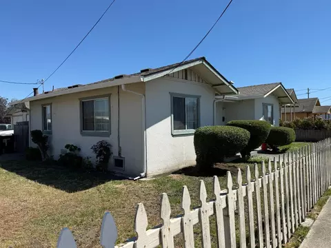 Exterior - 122 Martella St, Salinas, CA 93901 photo 8 of 13