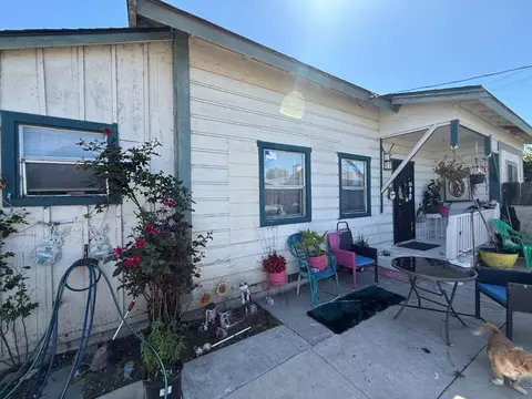 Exterior - 122 Martella St, Salinas, CA 93901 photo 5 of 13