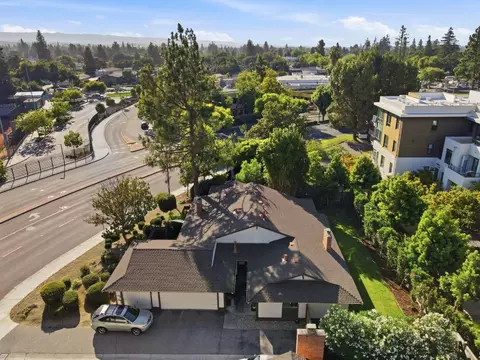 View/Area - 933-935 Miramonte Ave, Mountain View, CA 94040 photo 2 of 10