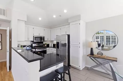 Kitchen - 15 Outlook Cir, Pacifica, CA 94044 photo 3 of 5
